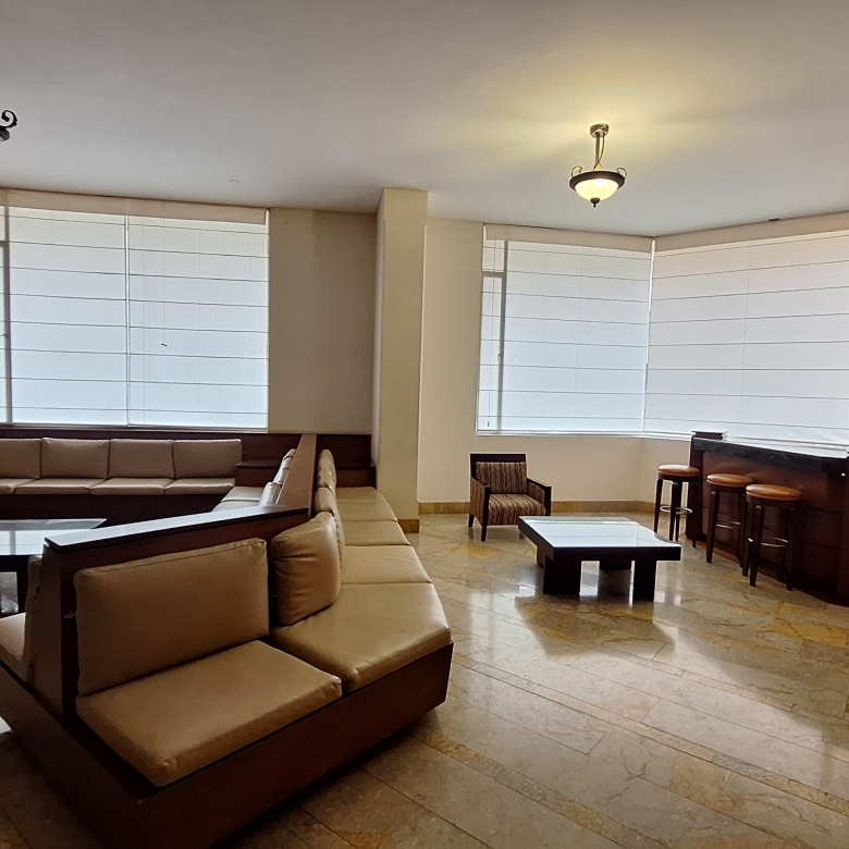 VENTA APARTAMENTO MULTICENTRO 268 M2