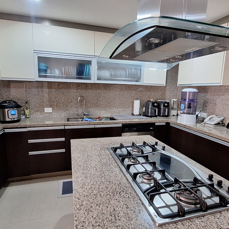 VENTA APARTAMENTO MULTICENTRO 268 M2