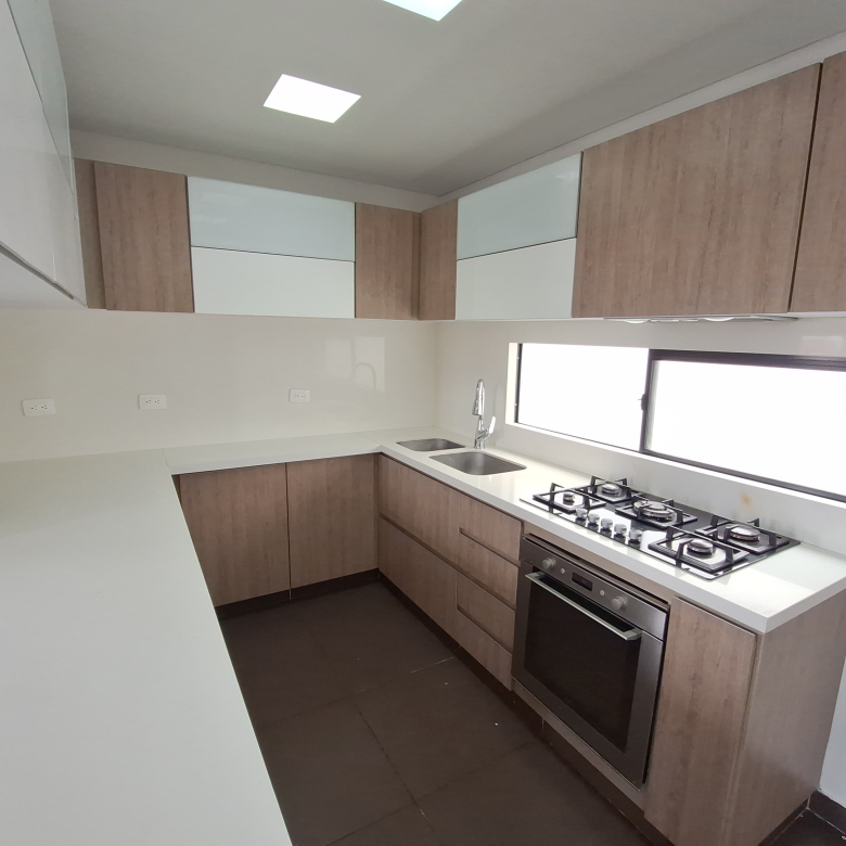 Apartamento de 4 habitaciones y 167 m² en Pasadena, Bogotá | Vista Exterior | Terraza Privada | Penthouse