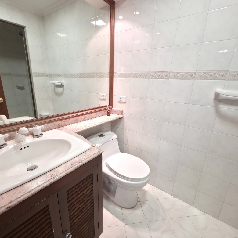 Apartamento en Venta en Rosales Bogotá | 140 m², 3 Hab | Inmobiliaria CLE