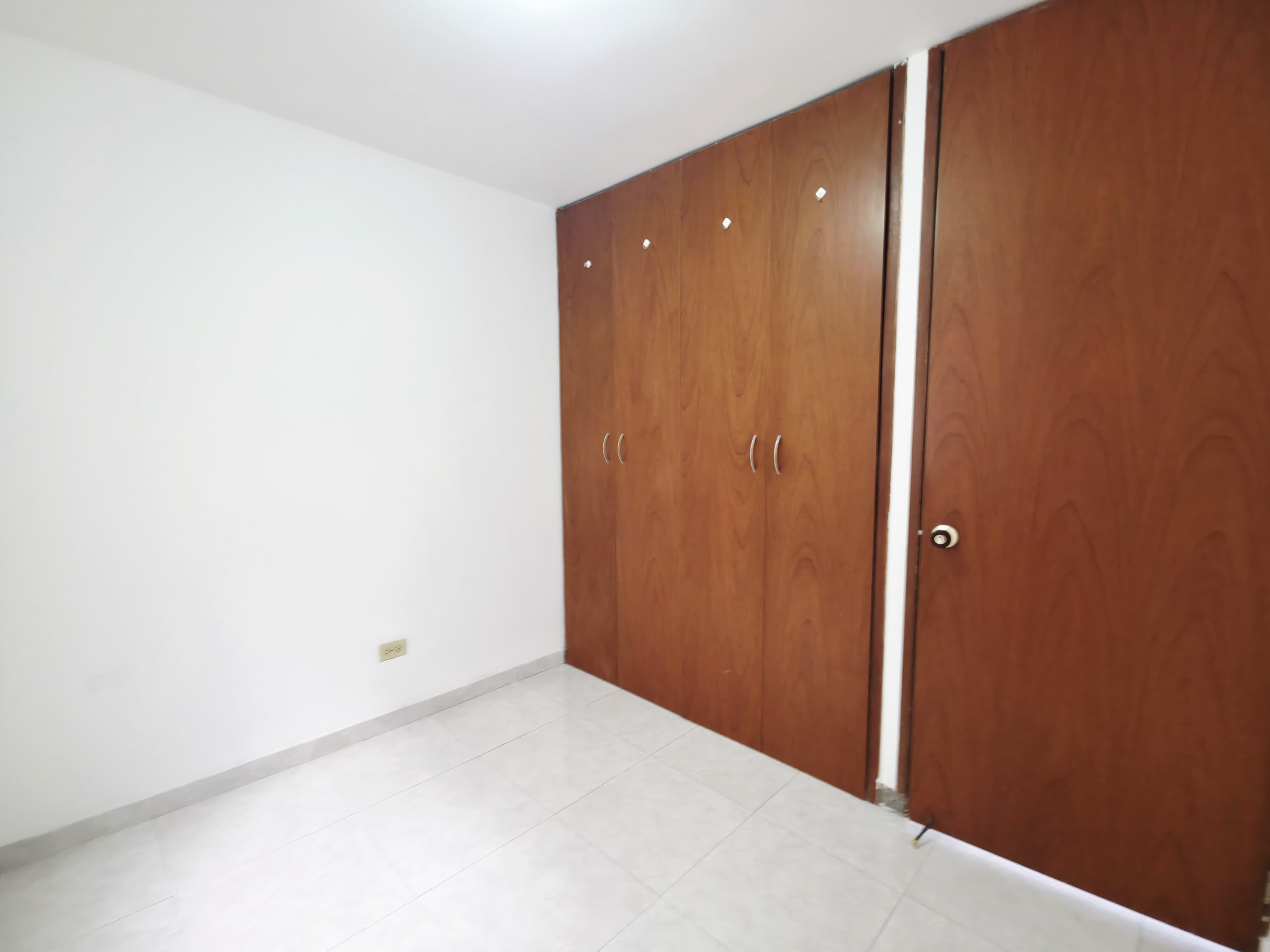 1000557523 Apartamento en Arriendo Hayuelos Bogotá | 70 m² | CLE