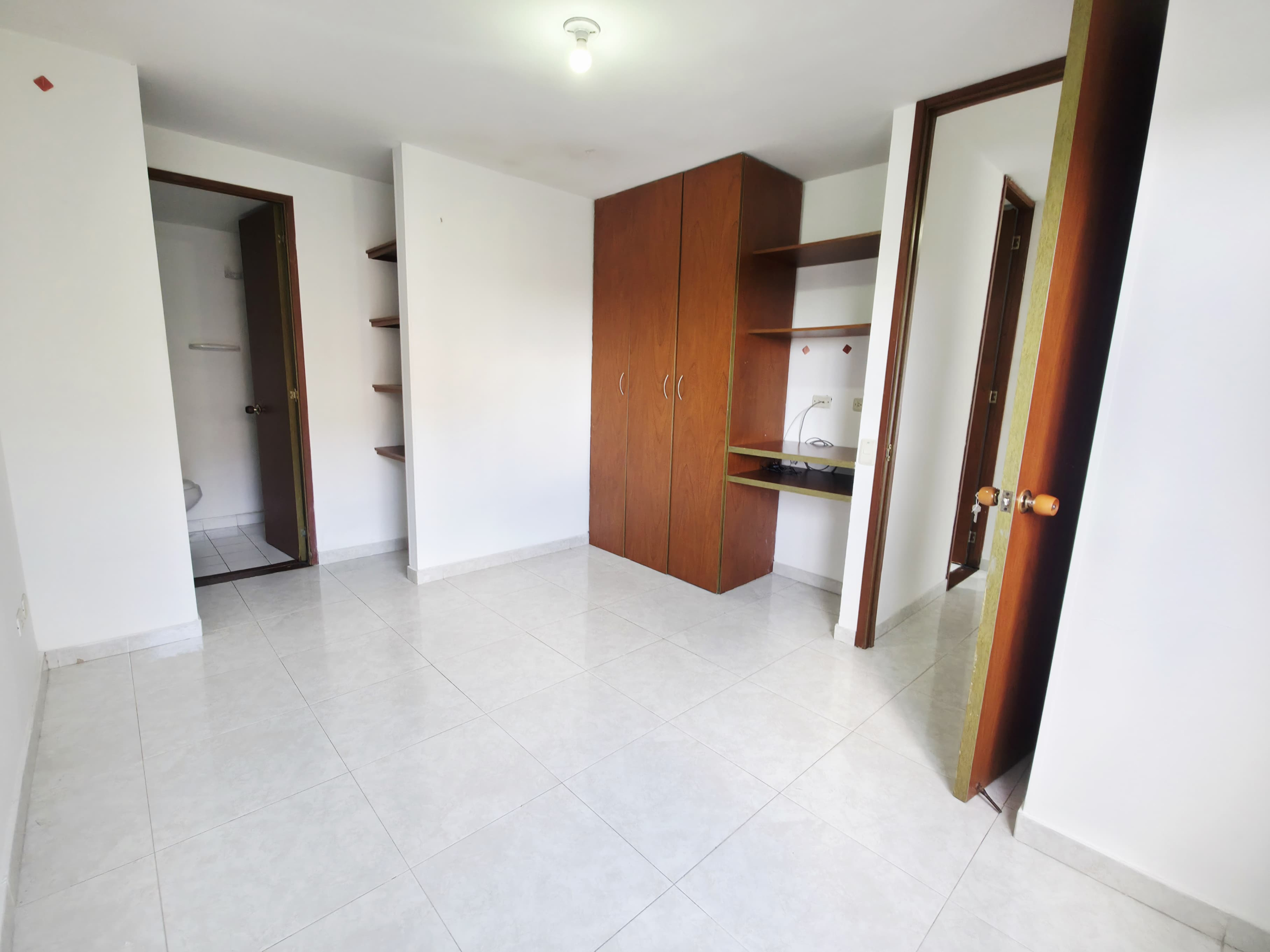 1000557576 Apartamento en Arriendo Hayuelos Bogotá | 70 m² | CLE