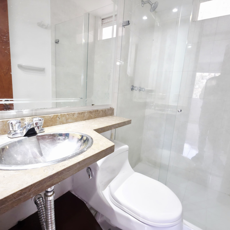 Apartamento en Arriendo Hayuelos Bogotá | 70 m² | CLE