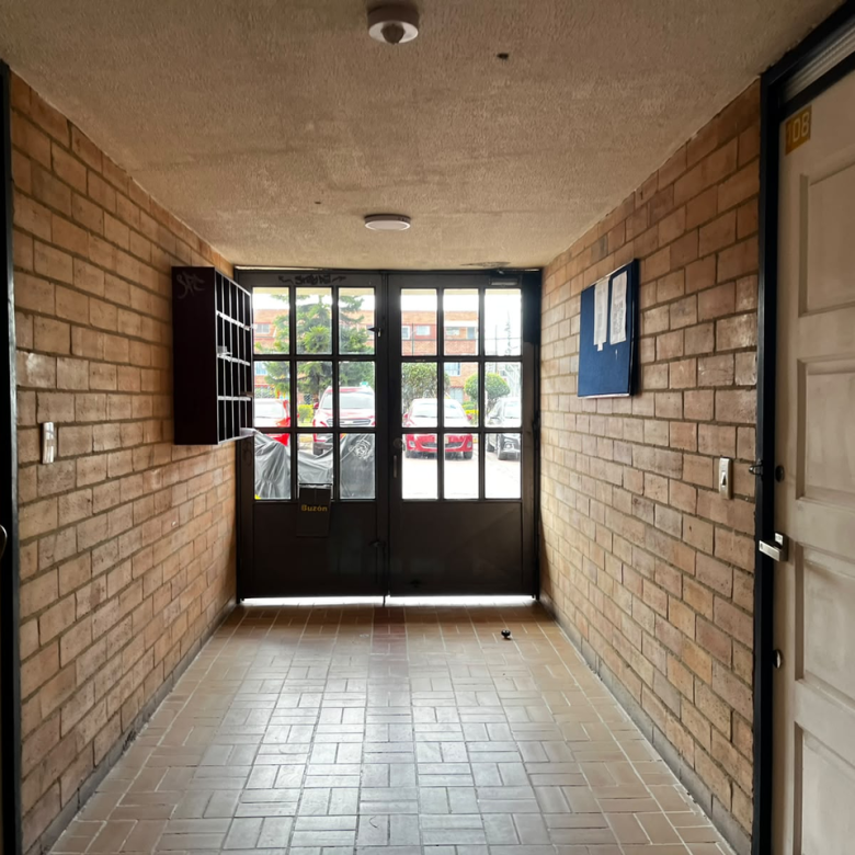 Penthouse en Venta con Balcón y Vista Exterior en Mosquera 93 m2