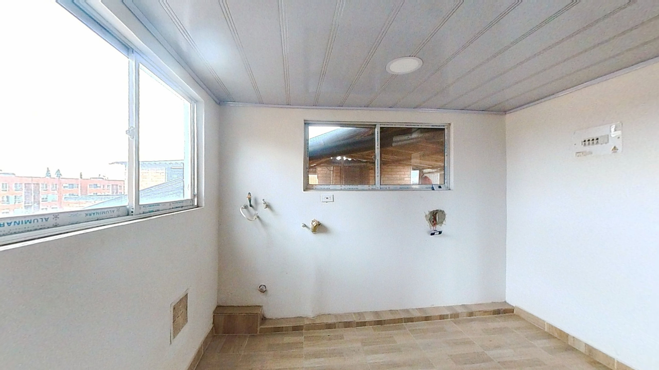 Penthouse en Venta con Balcón y Vista Exterior en Mosquera 93 m2