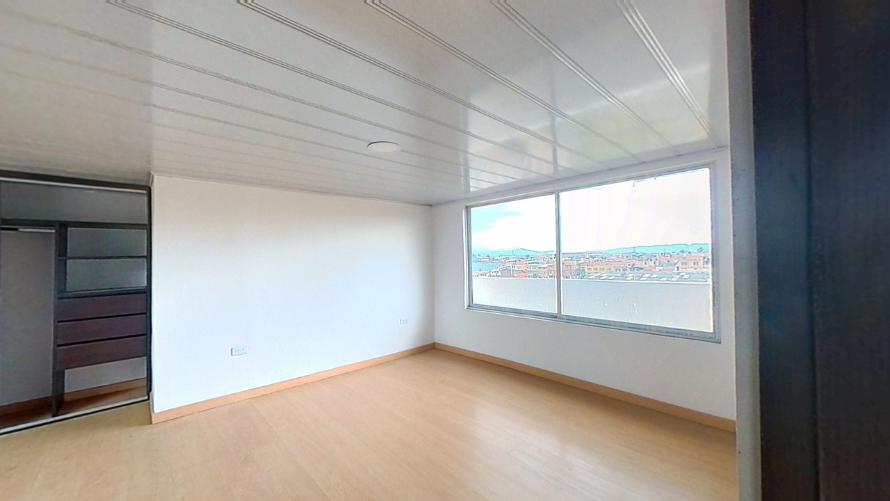 Penthouse en Venta con Balcón y Vista Exterior en Mosquera 93 m2