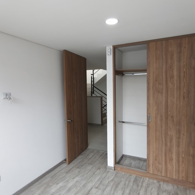 VENTA CASA EN COTA 150 M2 VEREDA EL ABRA