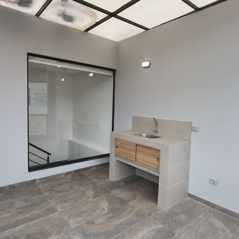 VENTA CASA EN COTA 150 M2 VEREDA EL ABRA