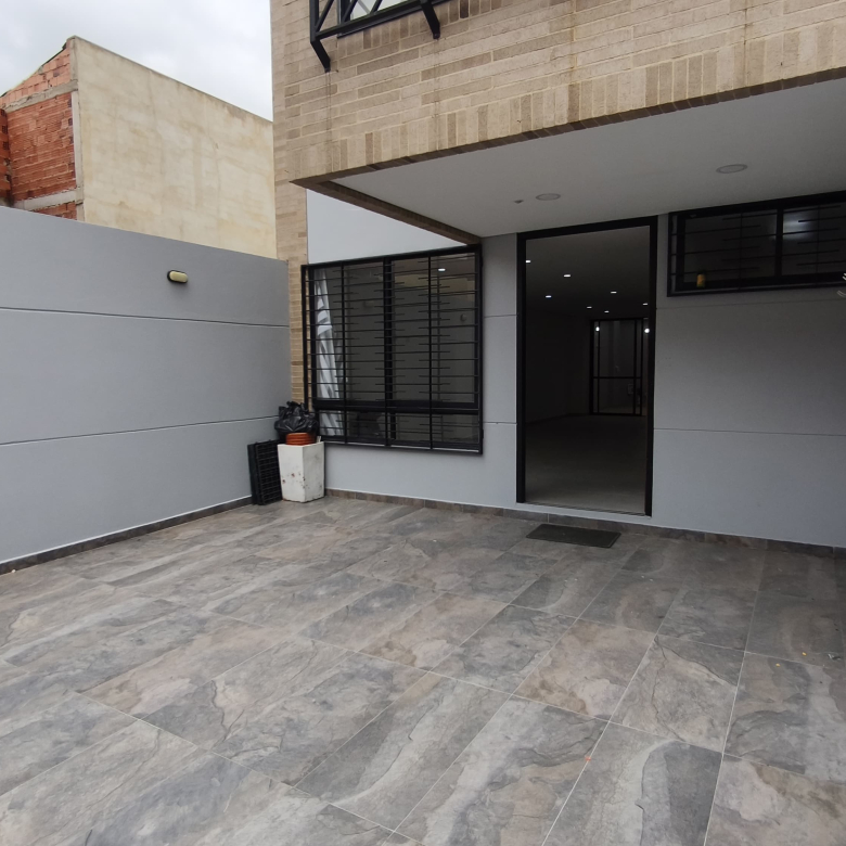 VENTA CASA EN COTA 150 M2 VEREDA EL ABRA