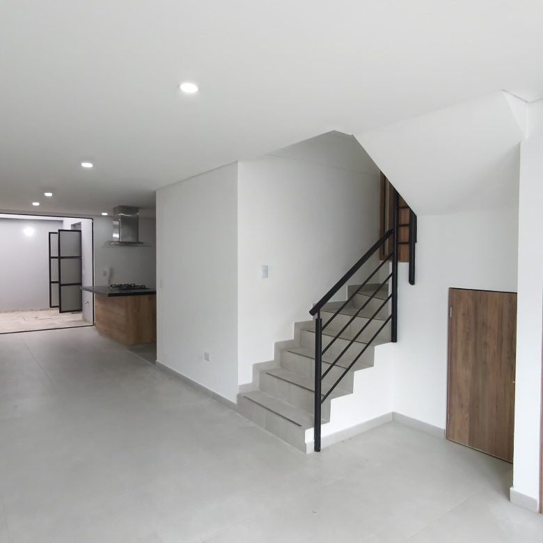 VENTA CASA EN COTA 150 M2 VEREDA EL ABRA