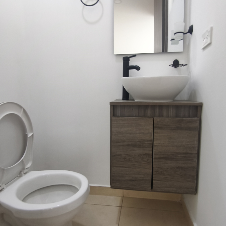 Casa en Venta en Cota La Moya | 150m² – 4 Habs + Estudio + Jardín