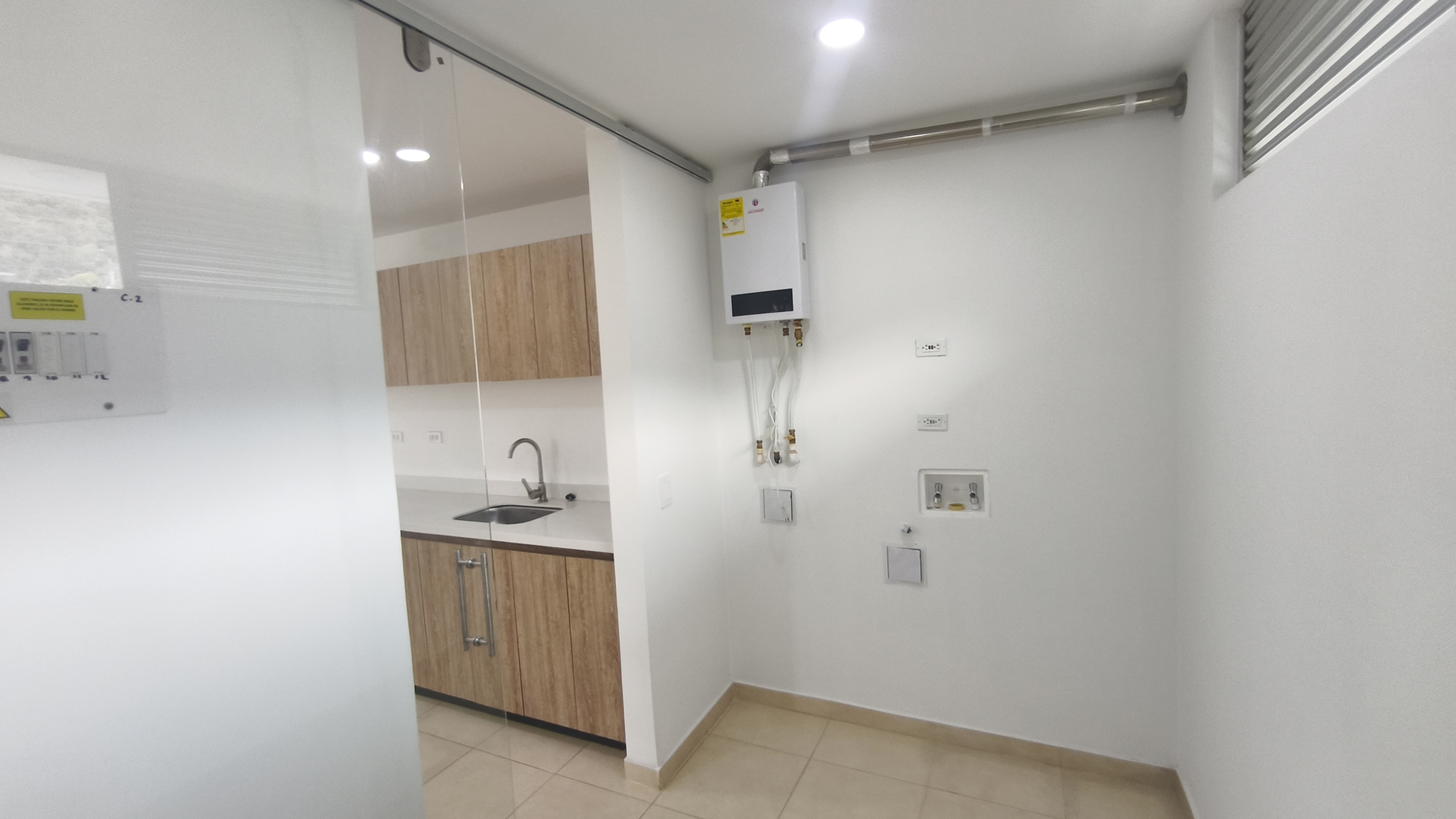 Casa en Venta en Cota La Moya | 150m² – 4 Habs + Estudio + Jardín