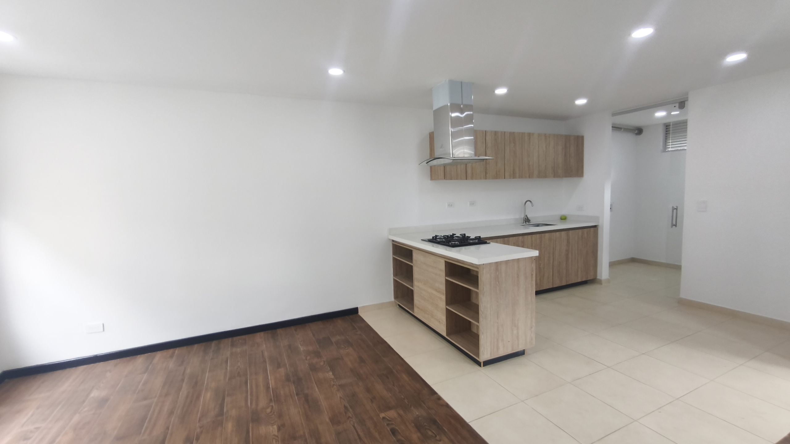 Casa en Venta en Cota La Moya | 150m² – 4 Habs + Estudio + Jardín
