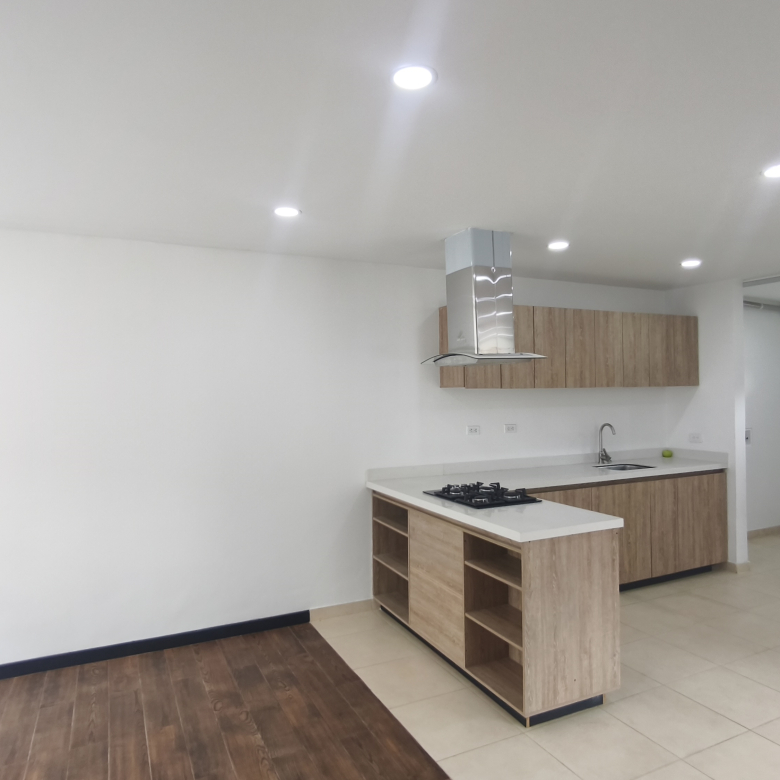 Casa en Venta en Cota La Moya | 150m² – 4 Habs + Estudio + Jardín
