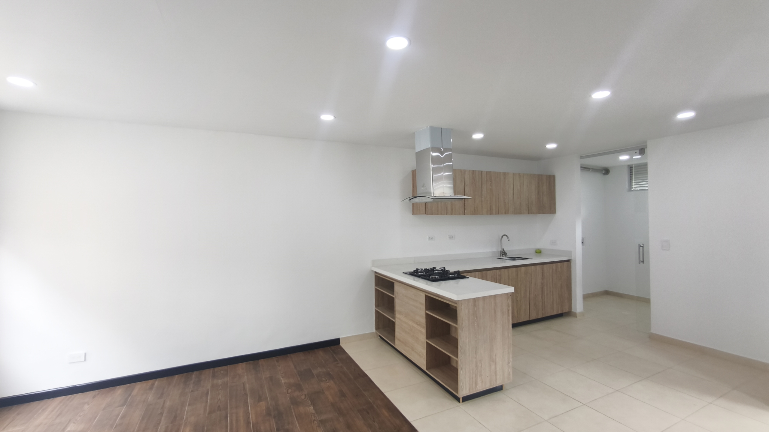 Casa en Venta en Cota La Moya | 150m² – 4 Habs + Estudio + Jardín