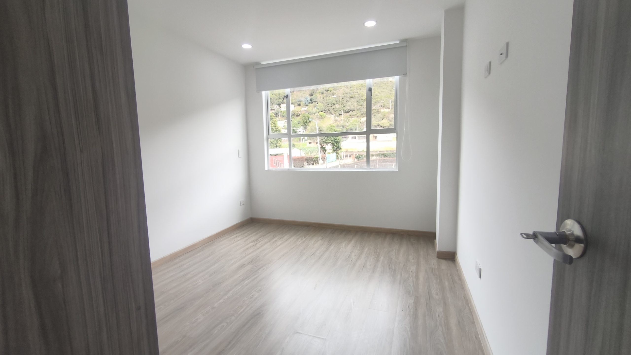Casa en Venta en Cota La Moya | 150m² – 4 Habs + Estudio + Jardín