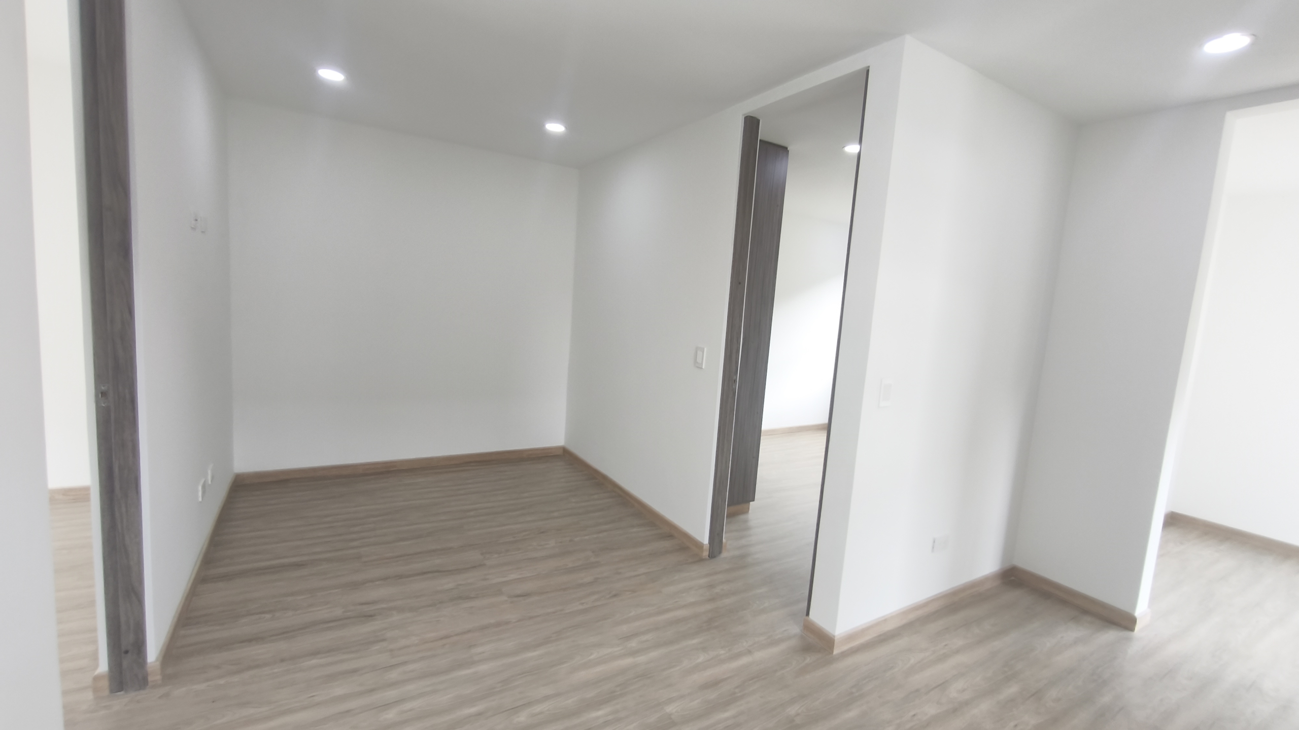 Casa en Venta en Cota La Moya | 150m² – 4 Habs + Estudio + Jardín