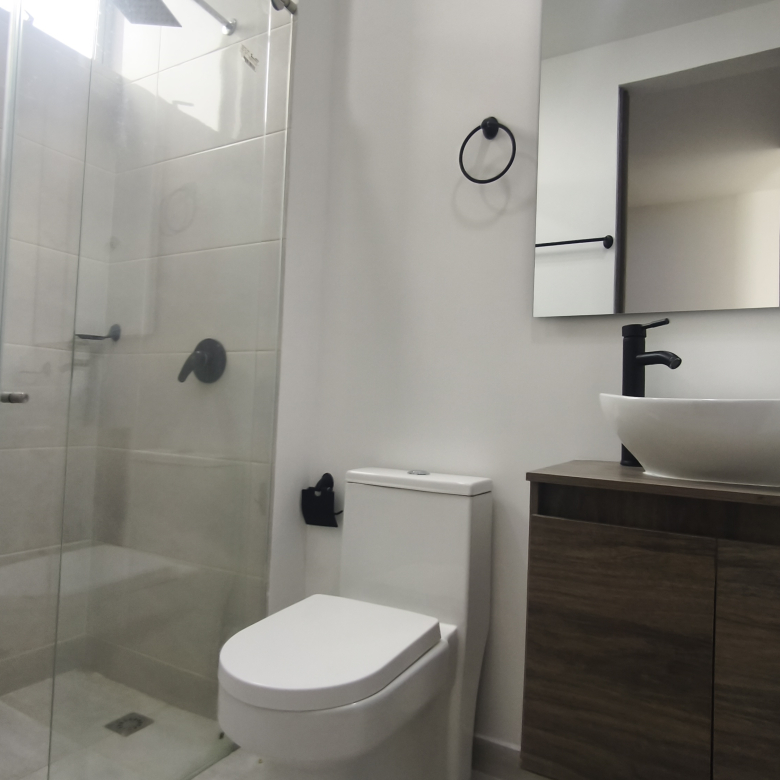 Casa en Venta en Cota La Moya | 150m² – 4 Habs + Estudio + Jardín