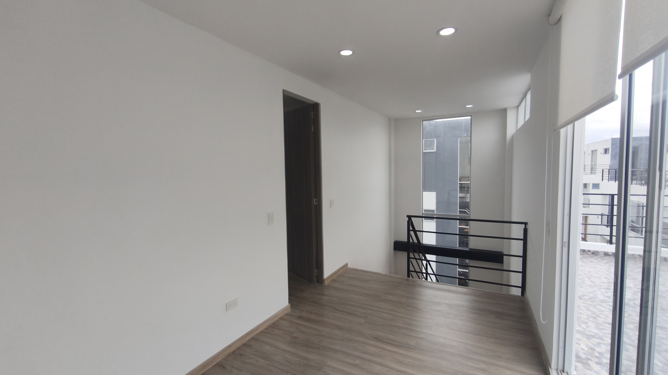 Casa en Venta en Cota La Moya | 150m² – 4 Habs + Estudio + Jardín