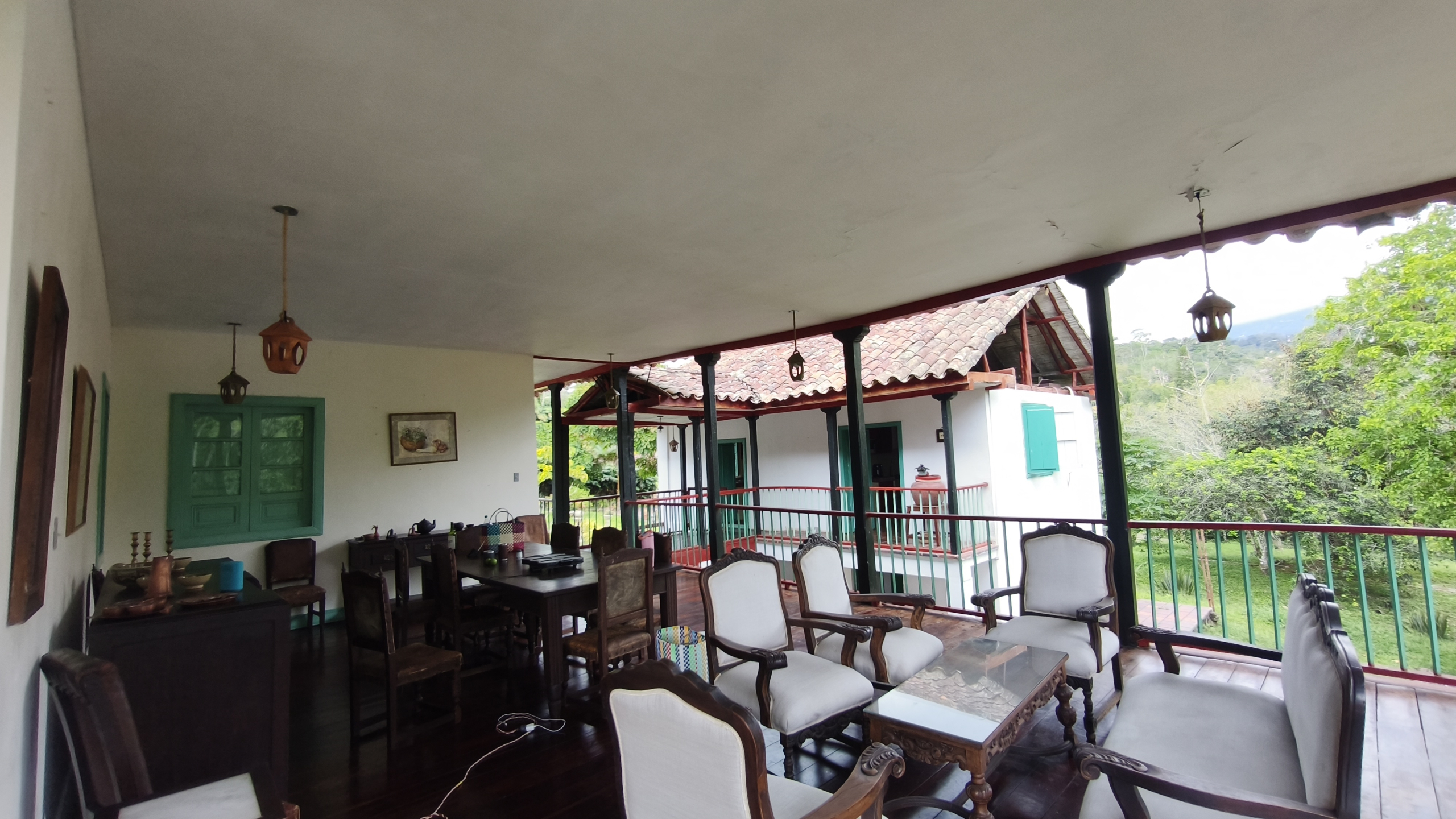 Venta de la emblemática Hacienda Las Mesitas de Santa Inés en Cachipay (160 Ha). Casona colonial, lago y alto potencial ecoturístico e inmobiliario.