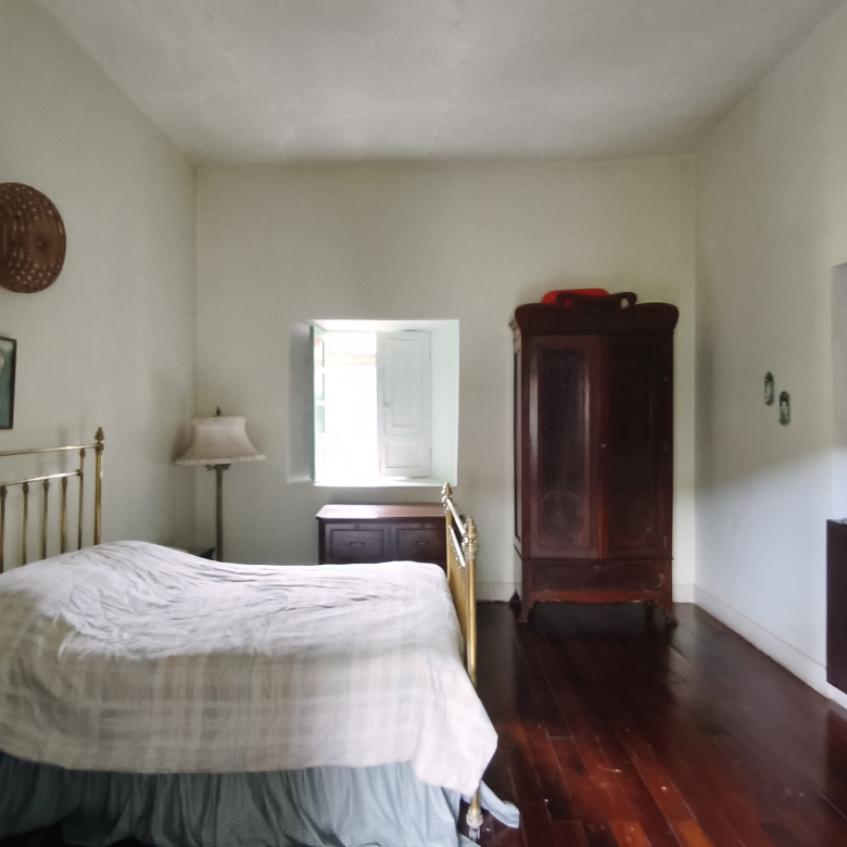 Venta de la emblemática Hacienda Las Mesitas de Santa Inés en Cachipay (160 Ha). Casona colonial, lago y alto potencial ecoturístico e inmobiliario.