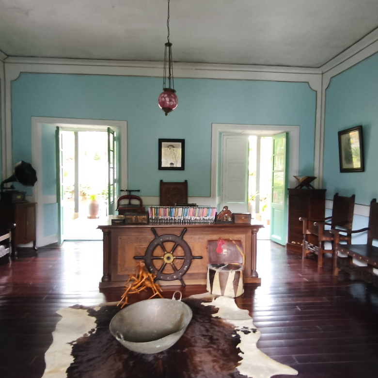 Venta de la emblemática Hacienda Las Mesitas de Santa Inés en Cachipay (160 Ha). Casona colonial, lago y alto potencial ecoturístico e inmobiliario.