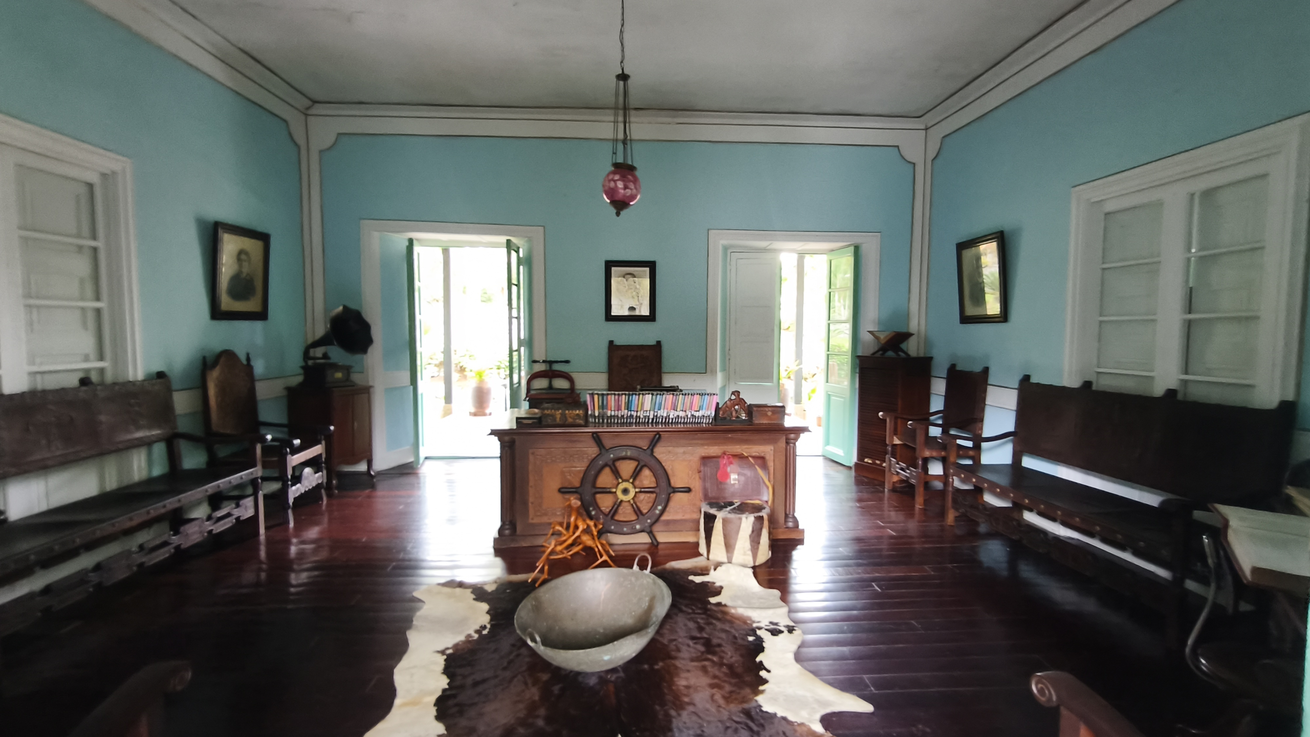 Venta de la emblemática Hacienda Las Mesitas de Santa Inés en Cachipay (160 Ha). Casona colonial, lago y alto potencial ecoturístico e inmobiliario.