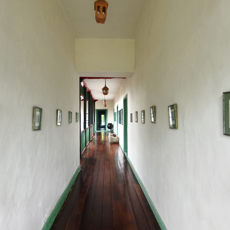 Venta de la emblemática Hacienda Las Mesitas de Santa Inés en Cachipay (160 Ha). Casona colonial, lago y alto potencial ecoturístico e inmobiliario.