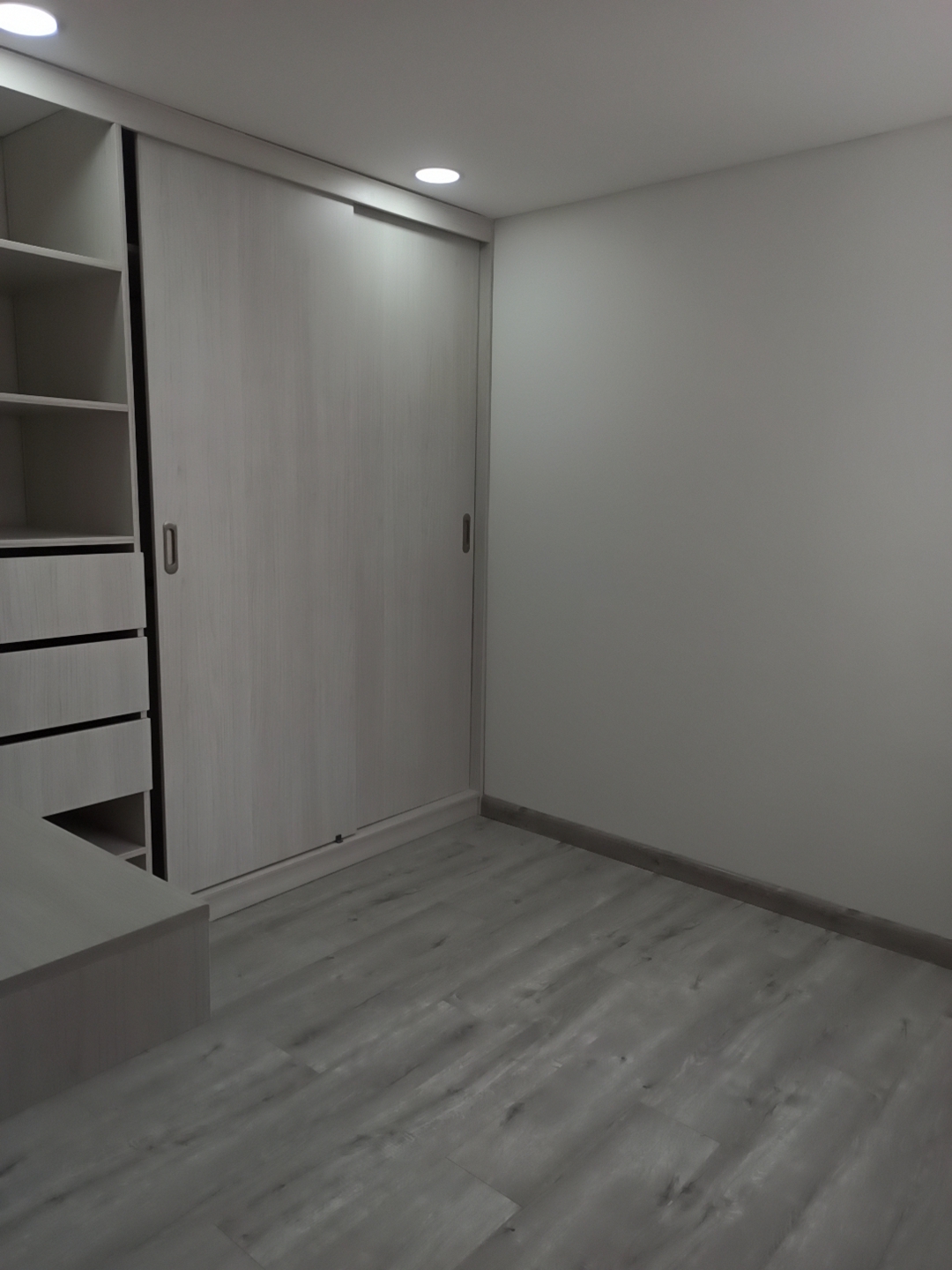 Apartamento en Venta Castilla Central Piso 13 | $245 Millones
