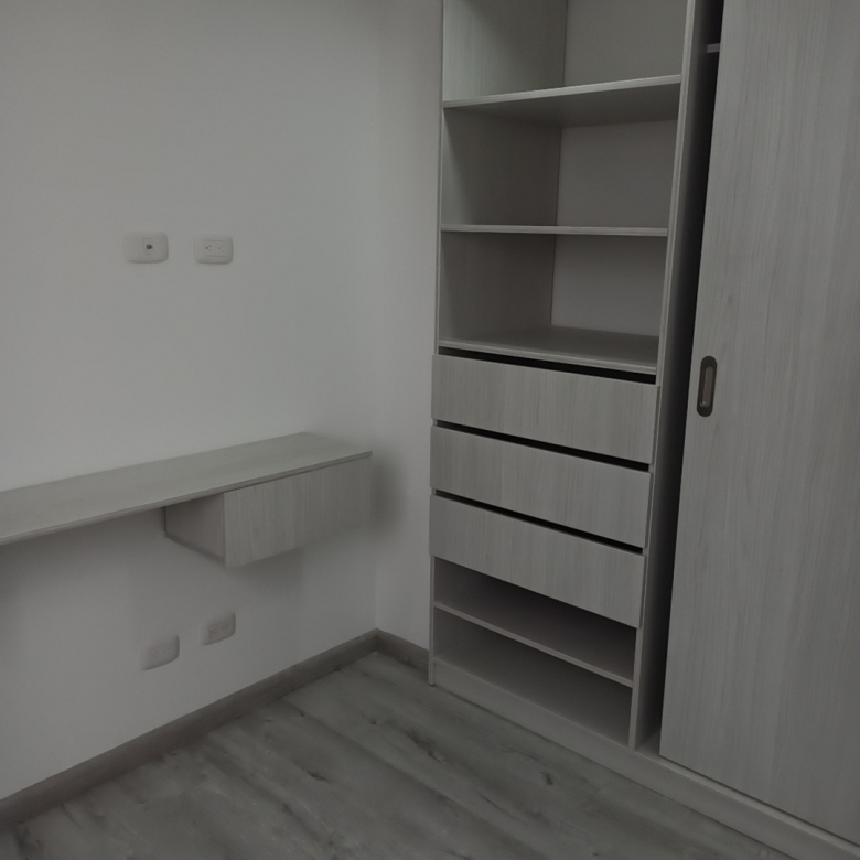 Apartamento en Venta Castilla Central Piso 13 | $245 Millones