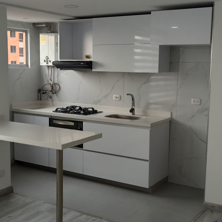 Apartamento en Venta Castilla Central Piso 13 | $245 Millones